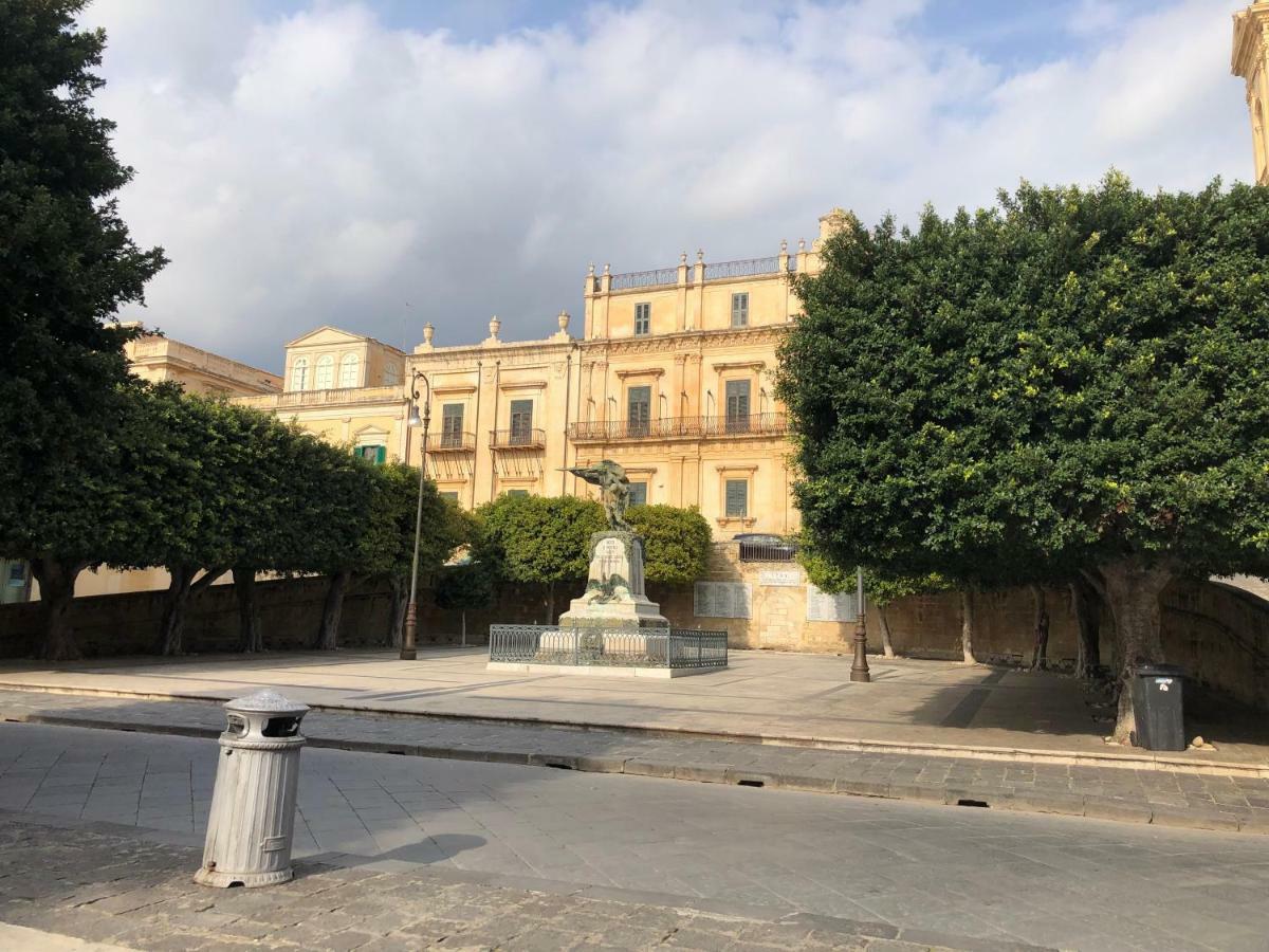 فندق La Casa Del Barocco نوتو المظهر الخارجي الصورة